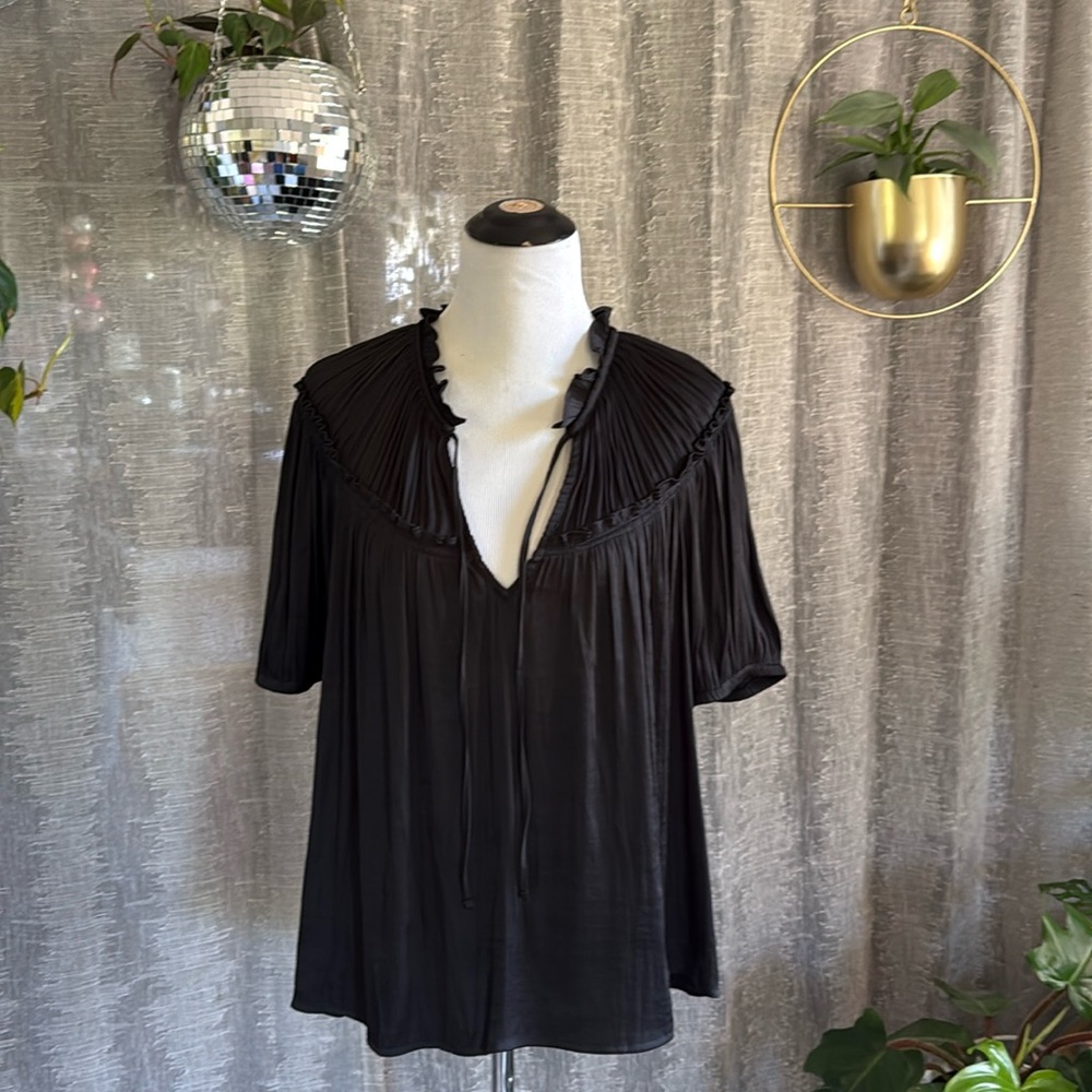 Silly Gap blouse